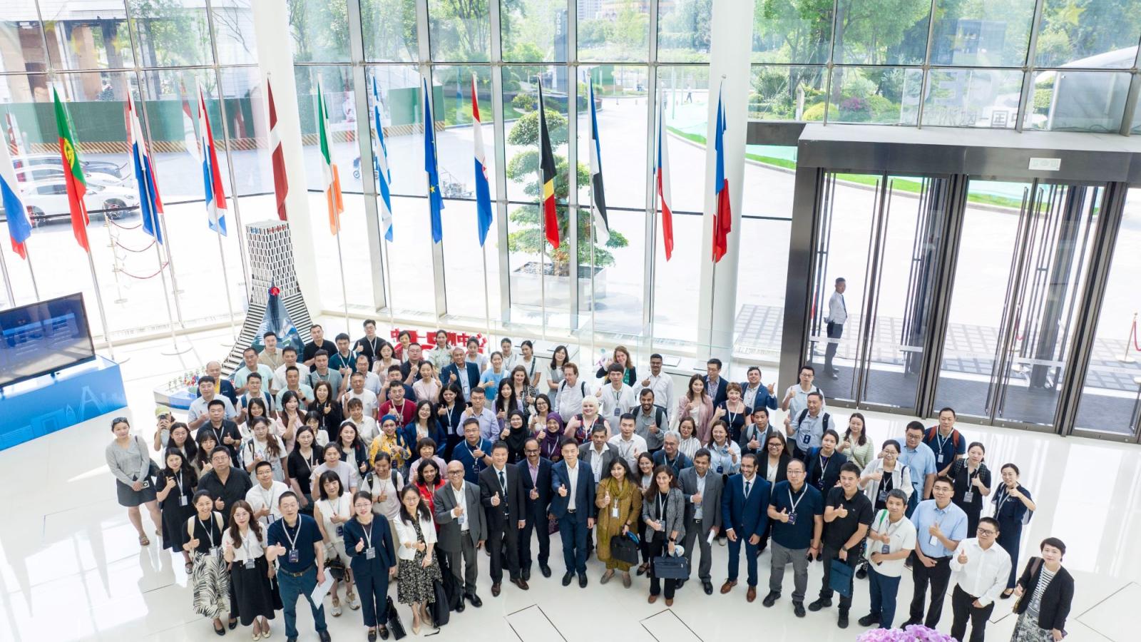 Para peserta pada pembukaan UrbanShift China Academy