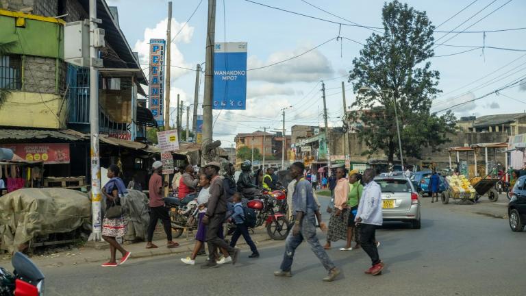 jalan yang sibuk di nairobi