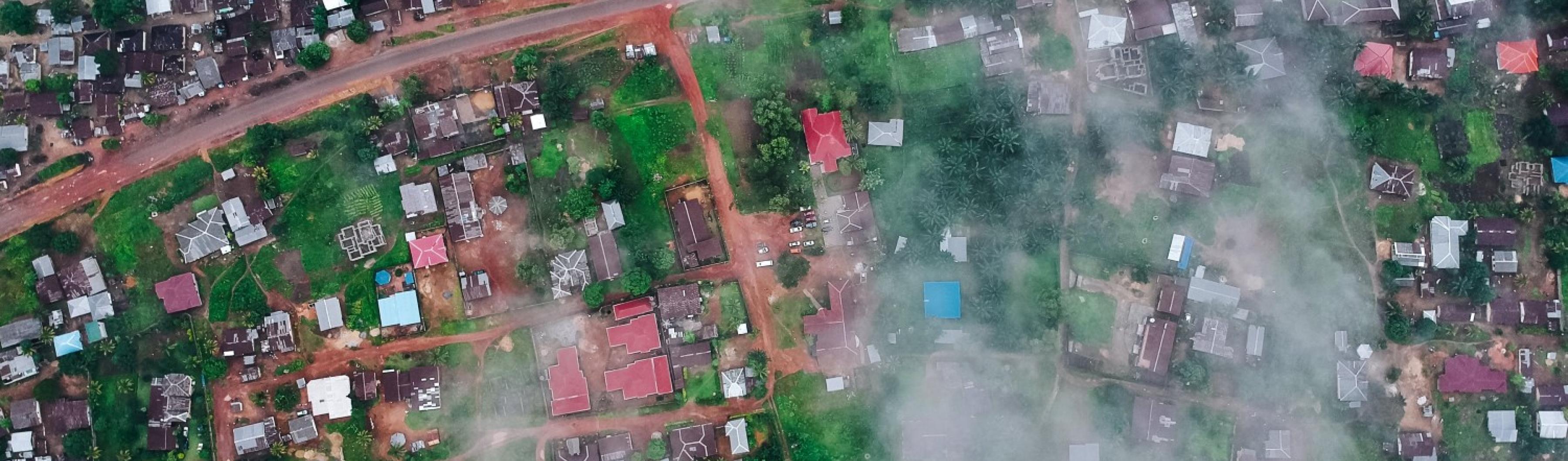 Pemandangan udara Freetown, Sierra Leone